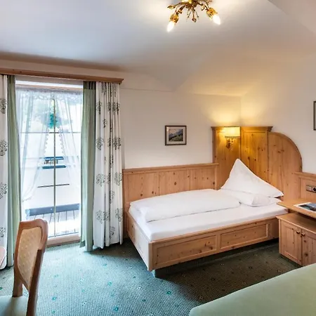 Hotel Alpenjuwel 4 Sterne Superior Tux