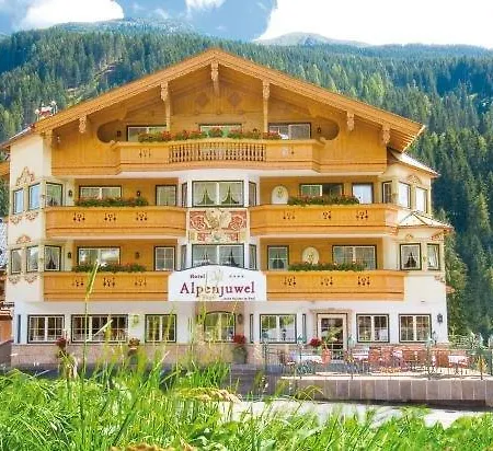 Alpenjuwel 4 Sterne Superior Hotel 4*
