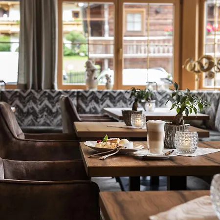 Hotel Alpenjuwel Jäger