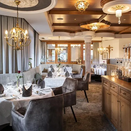 Hotel Alpenjuwel Jäger 4*