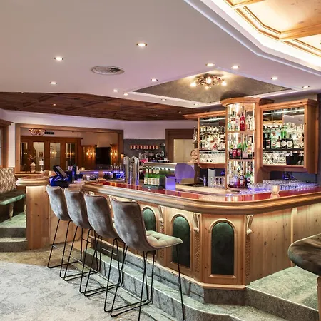 Alpenjuwel 4 Sterne Superior 호텔 턱스