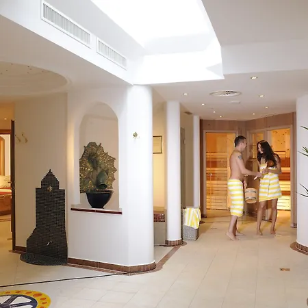 Alpenjuwel 4 Sterne Superior Hotel Tux