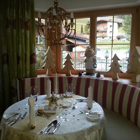 Alpenjuwel 4 Sterne Superior Otel