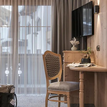 ホテル Alpenjuwel 4 Sterne Superior