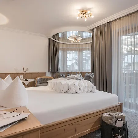 ホテル Alpenjuwel 4 Sterne Superior