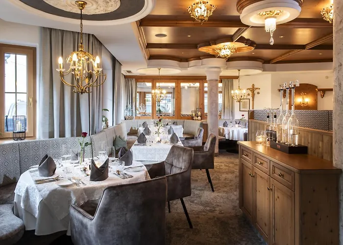 ホテル Alpenjuwel 4 Sterne Superior 4*