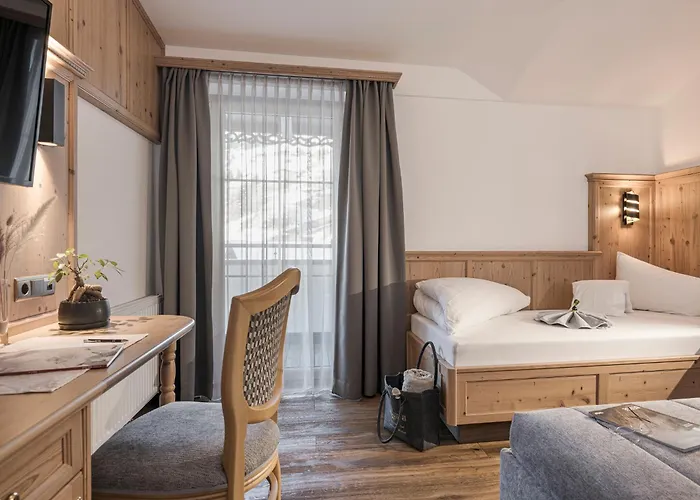 Alpenjuwel 4 Sterne Superior ホテル 4*