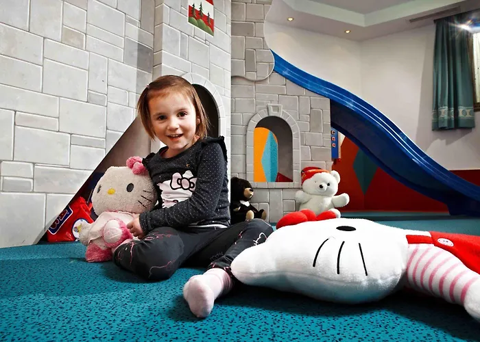 Alpenjuwel 4 Sterne Superior トゥクス